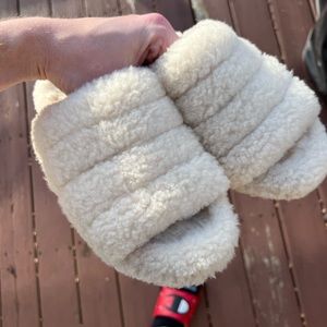 Women’s Ugg Fluff Yeah Slippers - Size 9/No Box